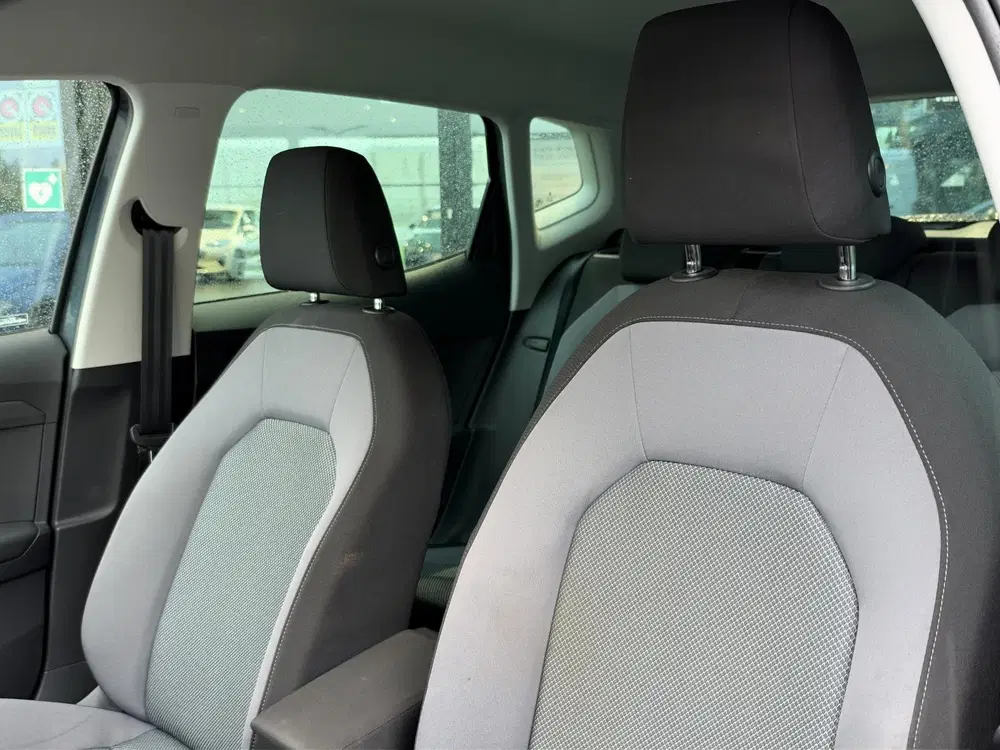 SEAT Arona 1.0 TSI Style Business Intense uit 2020, foto 3