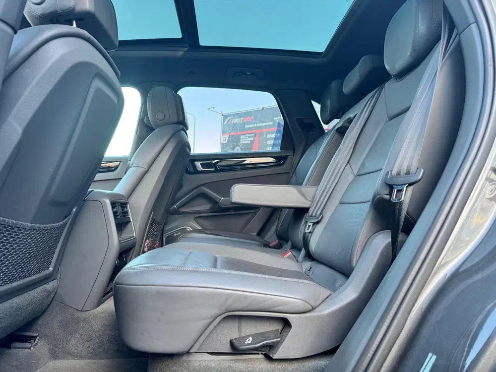 Porsche Cayenne 3.0 E-HYBRID uit 2021, foto 15