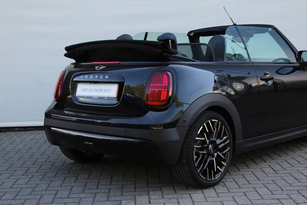 Mini Cabrio Cooper C Automaat uit 2025, foto 10
