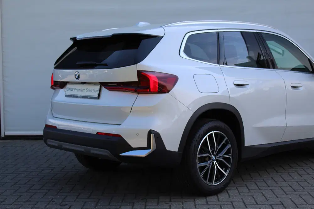 BMW X1 xDrive30e Automaat uit 2022, foto 15