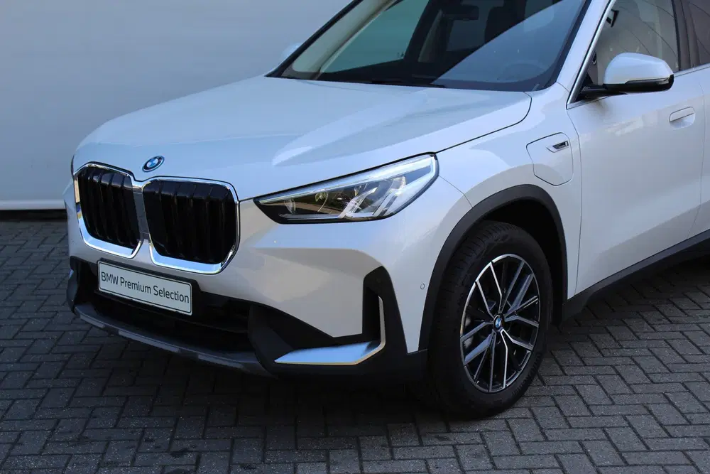 BMW X1 xDrive30e Automaat uit 2022, foto 4