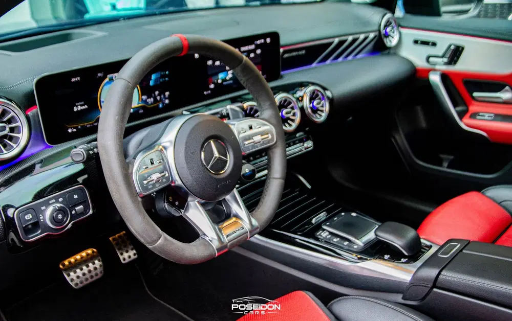 Mercedes-Benz A-Klasse AMG 45 S 4MATIC+ Edition 1 PANO uit 2020, foto 8