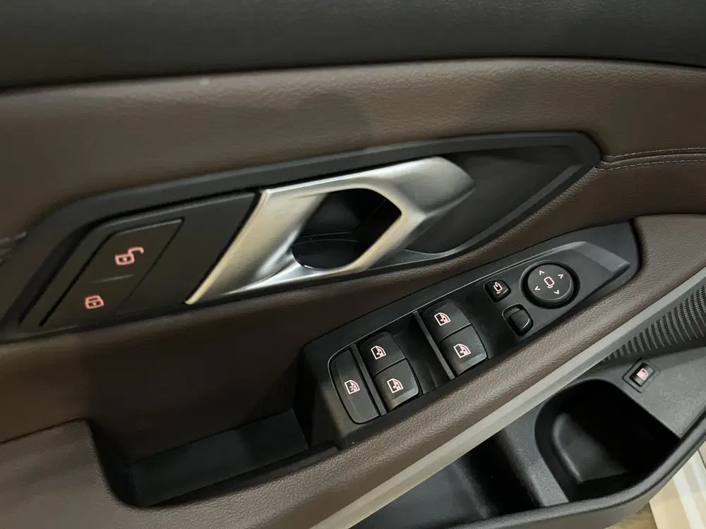 BMW 3-serie 320e Incl garantie uit 2024, foto 10