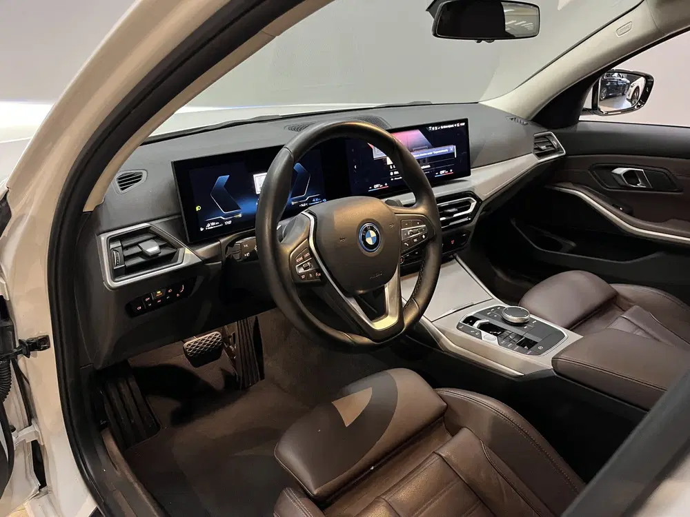 BMW 3-serie 320e Incl garantie uit 2024, foto 12