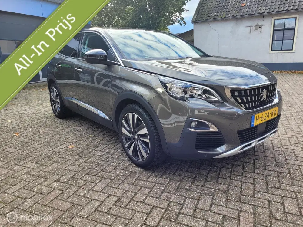 Peugeot 3008 1.2 PureTech Allure clima car play uit 2020, foto 3