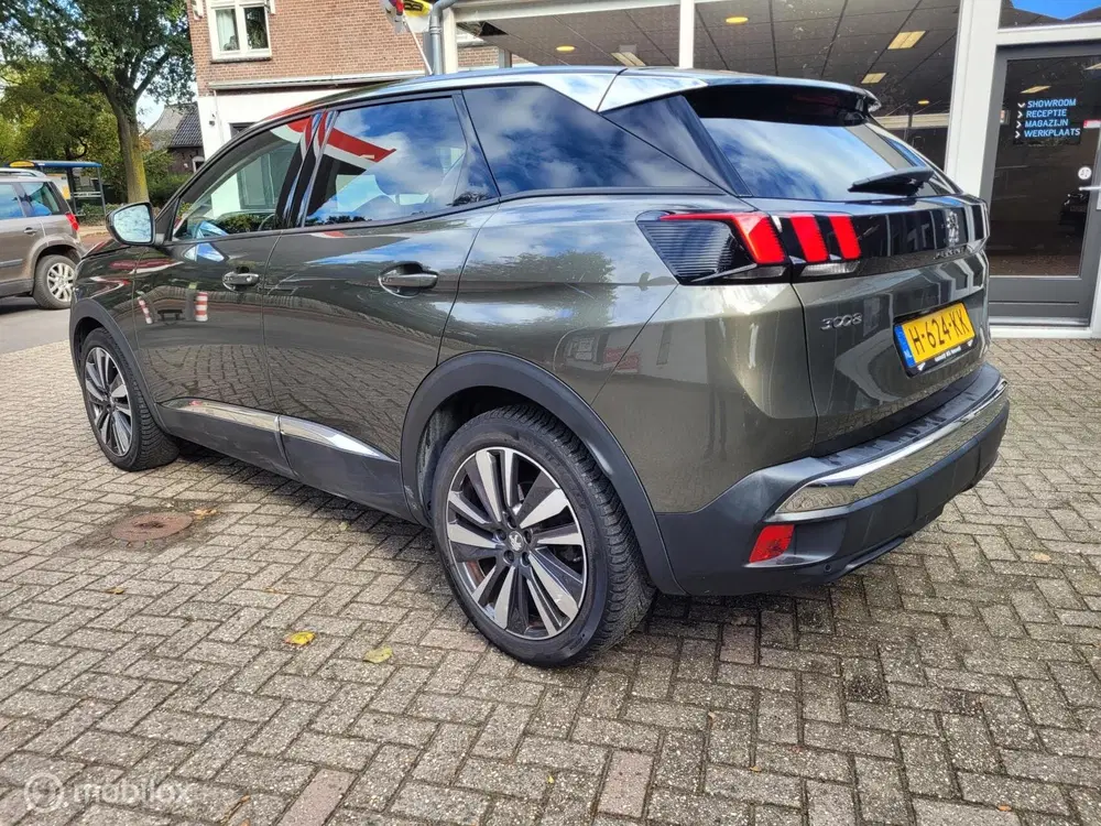 Peugeot 3008 1.2 PureTech Allure clima car play uit 2020, foto 7