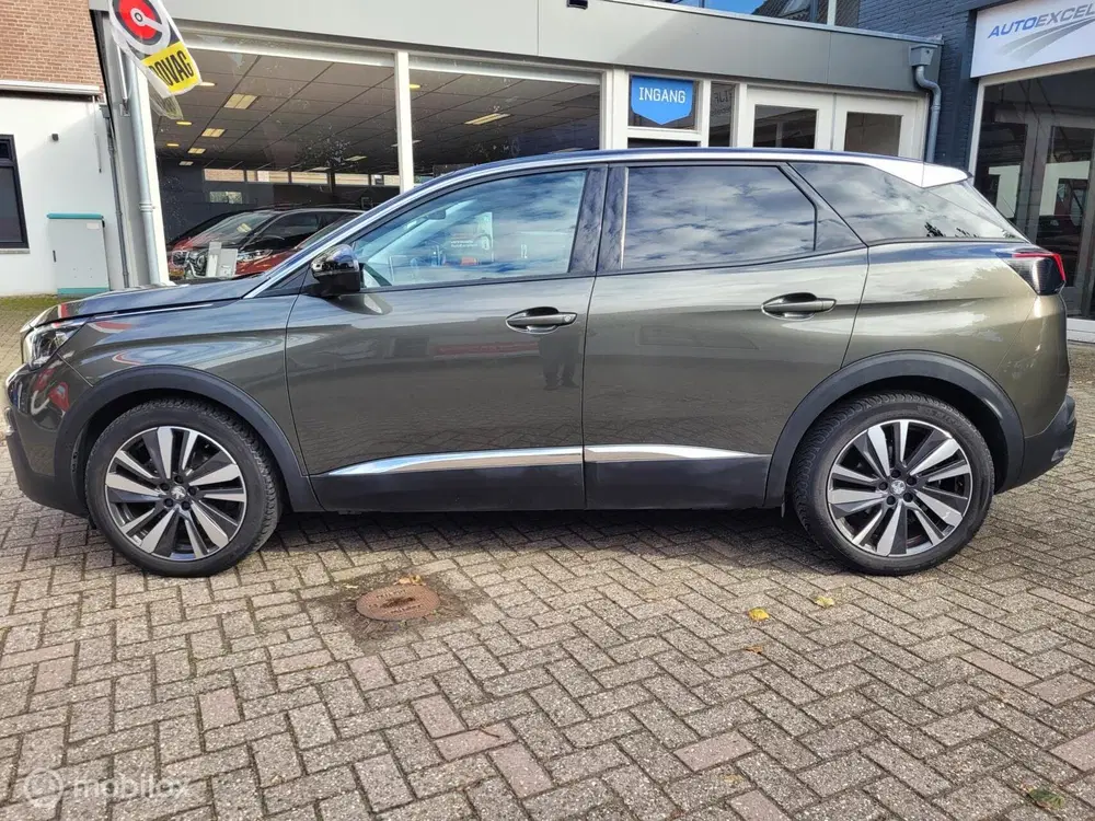 Peugeot 3008 1.2 PureTech Allure clima car play uit 2020, foto 8