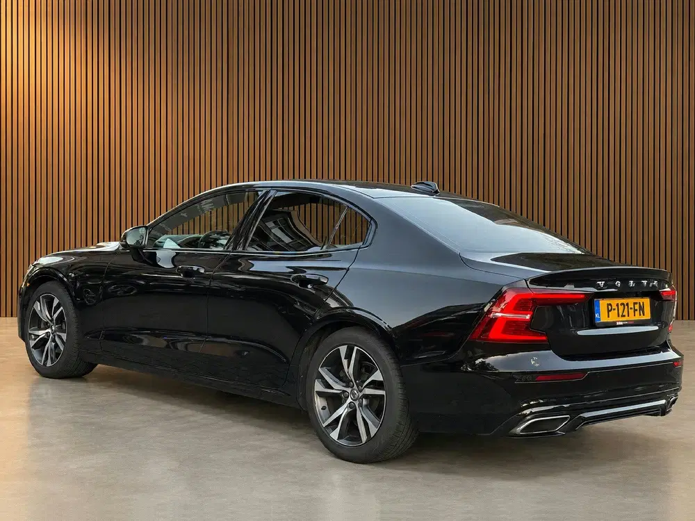 Volvo S60 2.0 B4 Inscription H&K uit 2021, foto 8