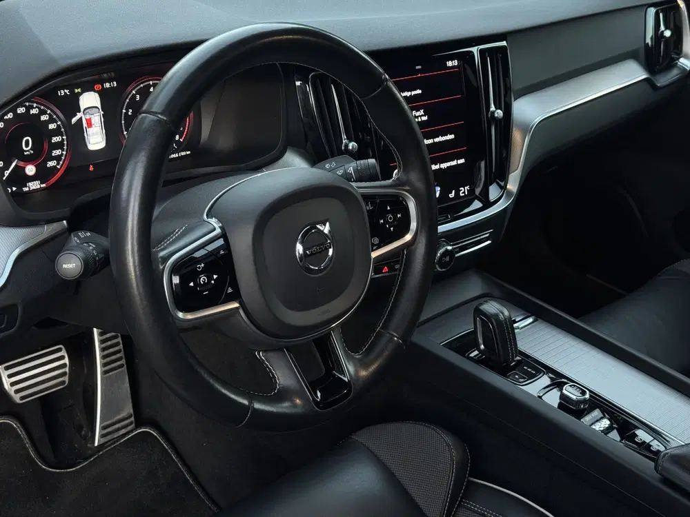 Volvo S60 2.0 B4 Inscription H&K uit 2021, foto 9