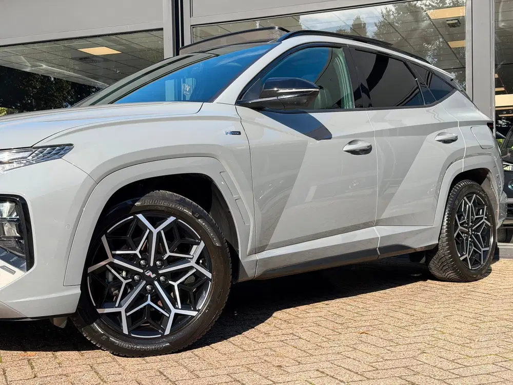 Hyundai TUCSON 1.6 T-GDI HEV N Line Sky Panoramadak Full uit 2023, foto 11