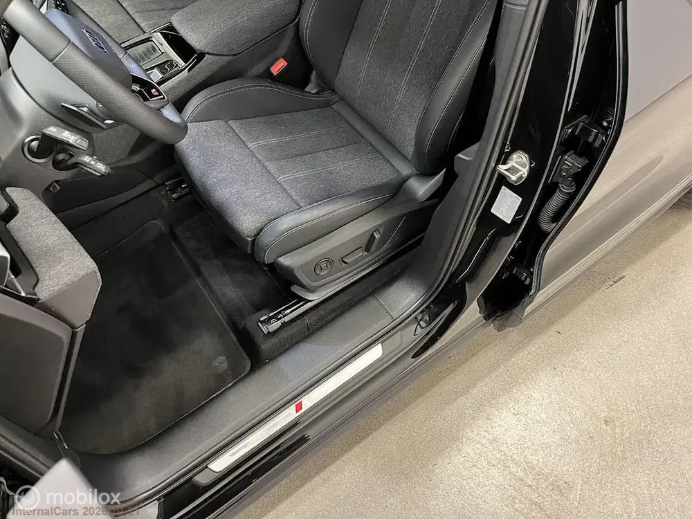 Audi Q6 e-tron S edition quattro 100 kWh Tech Pro uit 2025, foto 7