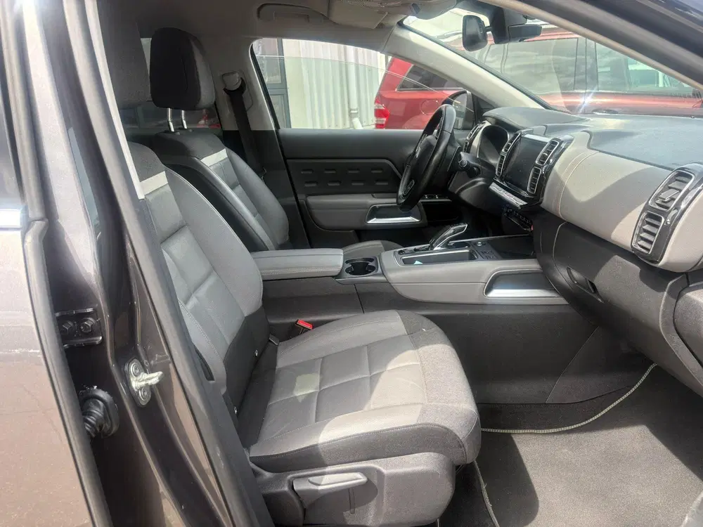 Citroën C5 Aircross Citroen C5 Aircross 1.6 PureTech Business uit 2019, foto 11