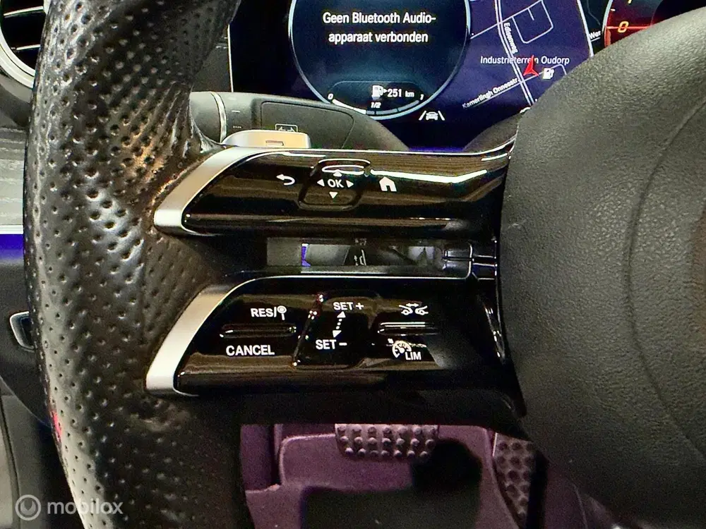 Mercedes-Benz E-Klasse Mercedes E-klasse 300 e 4MATIC AMG uit 2021, foto 15