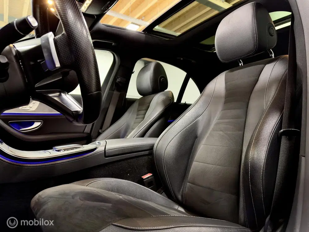 Mercedes-Benz E-Klasse Mercedes E-klasse 300 e 4MATIC AMG uit 2021, foto 3