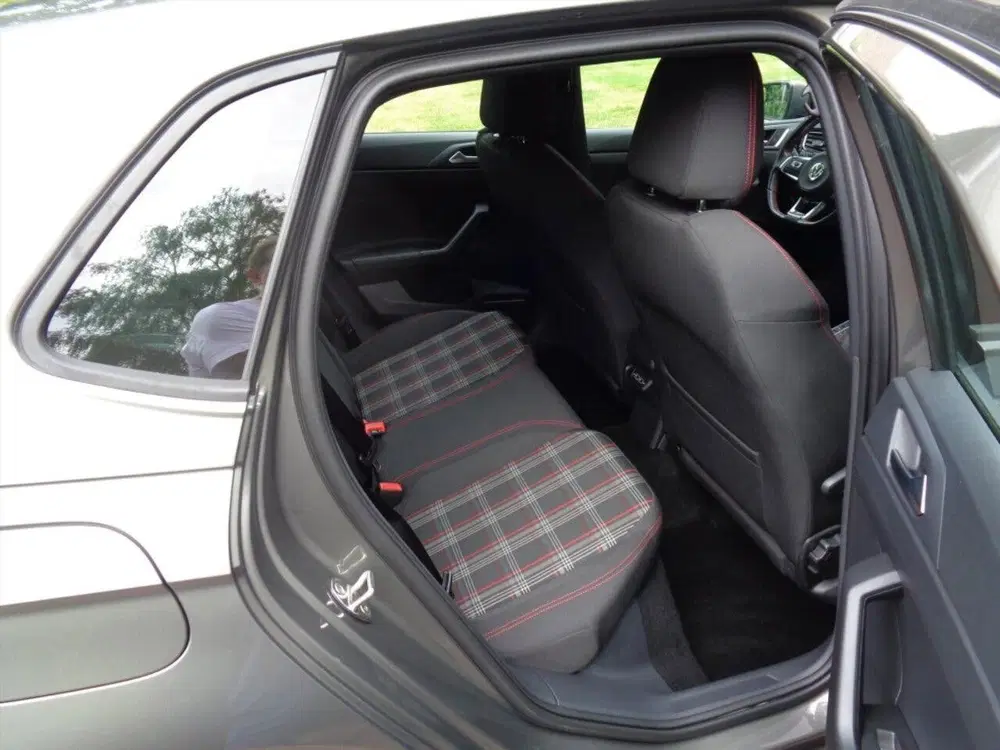 Volkswagen Polo 2.0 TSI GTI bij Vakgarage® met 12 maanden uit 2019, foto 8