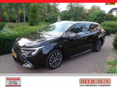 Toyota Corolla Hybrid 140 Dynamic Team Editio uit 2023