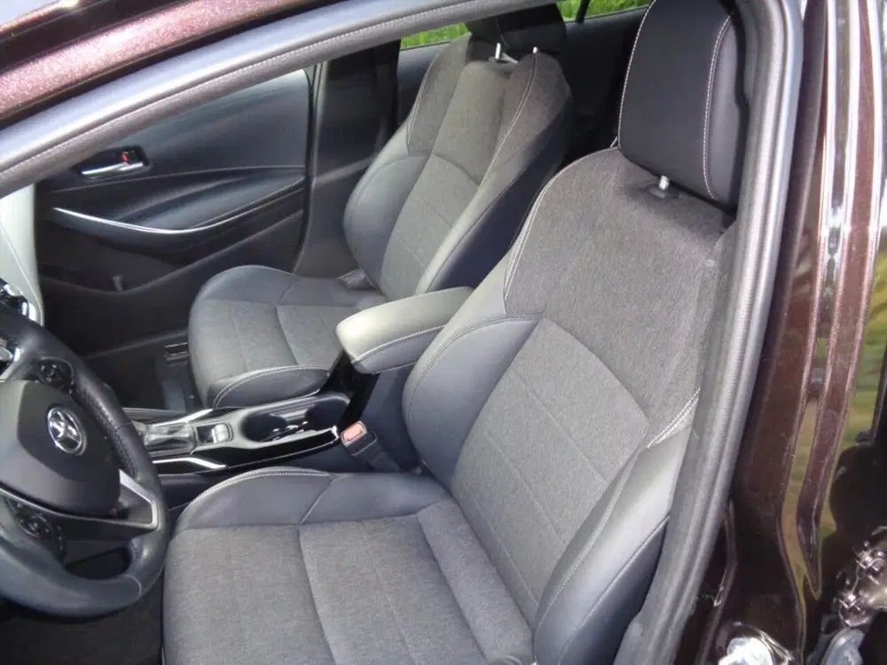 Toyota Corolla Hybrid 140 Dynamic Team Editio uit 2023, foto 10