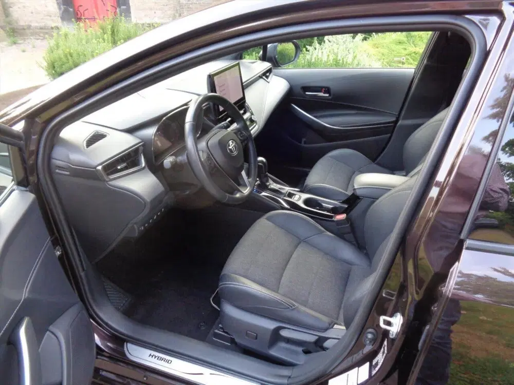 Toyota Corolla Hybrid 140 Dynamic Team Editio uit 2023, foto 11