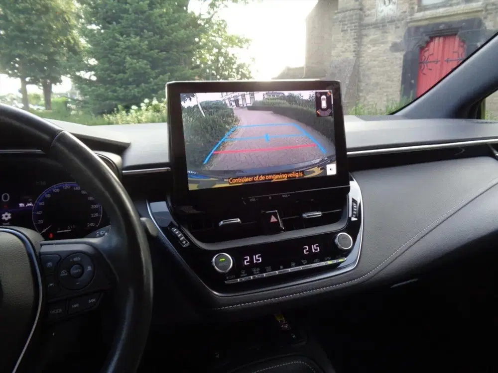 Toyota Corolla Hybrid 140 Dynamic Team Editio uit 2023, foto 15