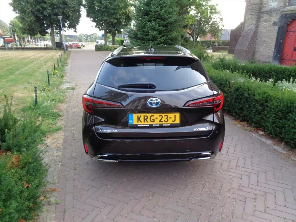 Toyota Corolla Hybrid 140 Dynamic Team Editio uit 2023, foto 4