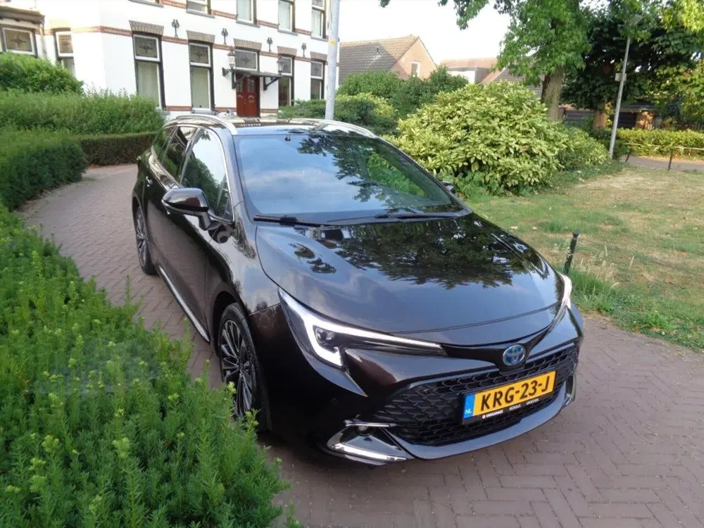 Toyota Corolla Hybrid 140 Dynamic Team Editio uit 2023, foto 5