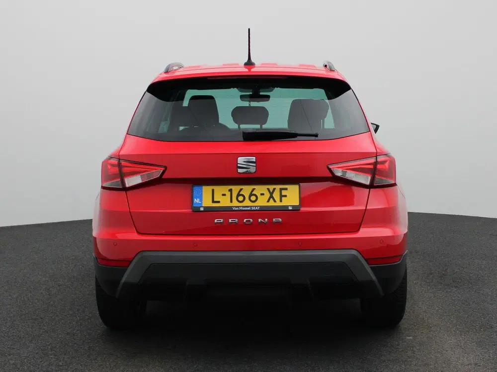 SEAT Arona 1.0 TSI Style Business Intense uit 2021, foto 5
