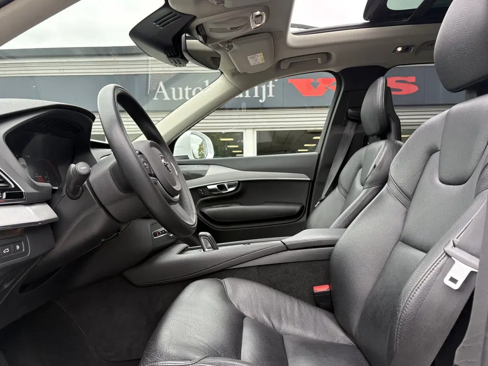 Volvo XC90 2.0 T8 Recharge AWD uit 2021, foto 4