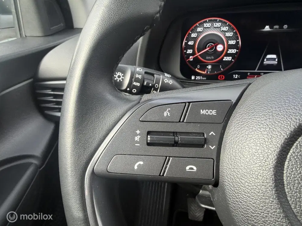 Hyundai i20 1.2 MPI Comfort Smart Navi Pdc Cruise Came uit 2022, foto 11