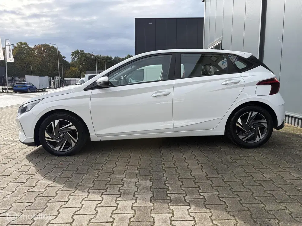 Hyundai i20 1.2 MPI Comfort Smart Navi Pdc Cruise Came uit 2022, foto 15