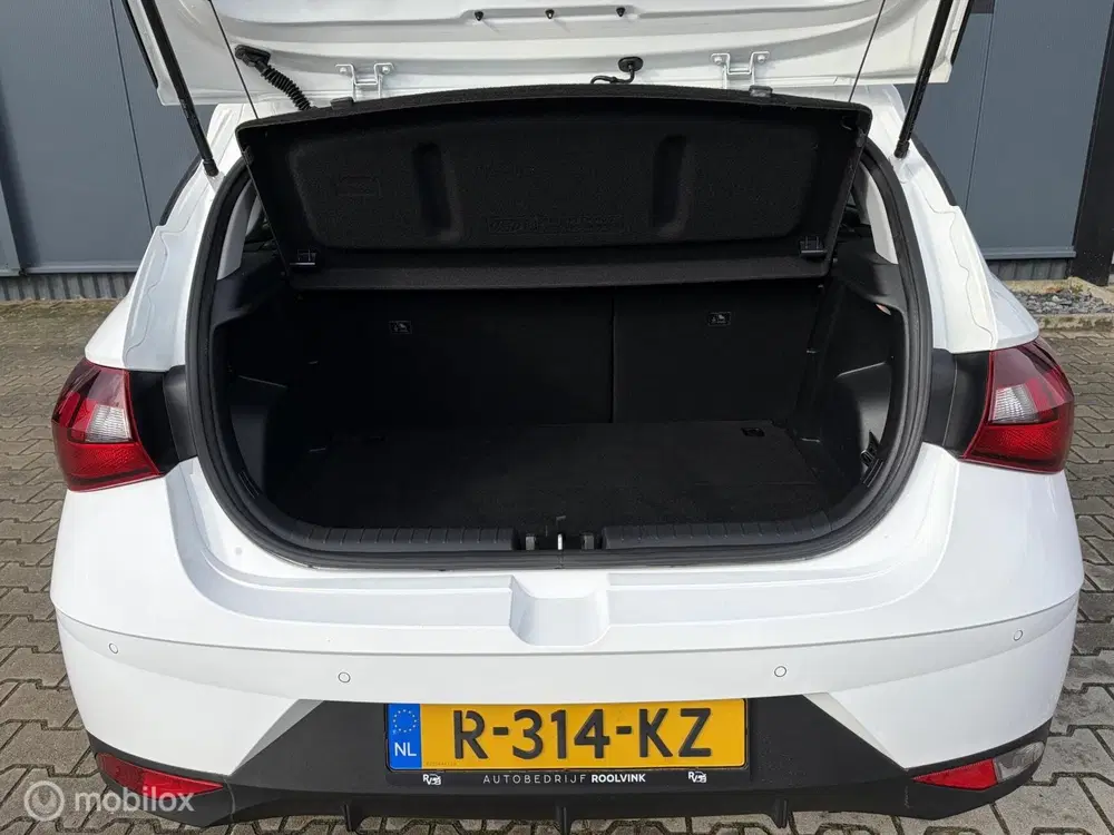 Hyundai i20 1.2 MPI Comfort Smart Navi Pdc Cruise Came uit 2022, foto 4
