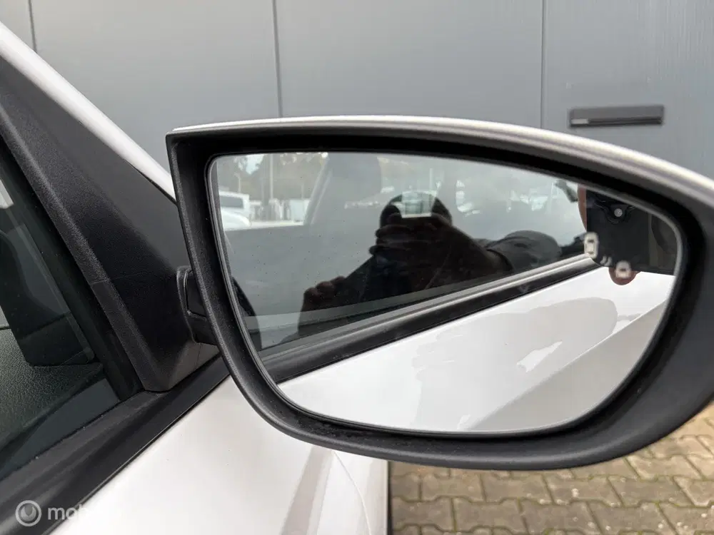 Hyundai i20 1.2 MPI Comfort Smart Navi Pdc Cruise Came uit 2022, foto 8