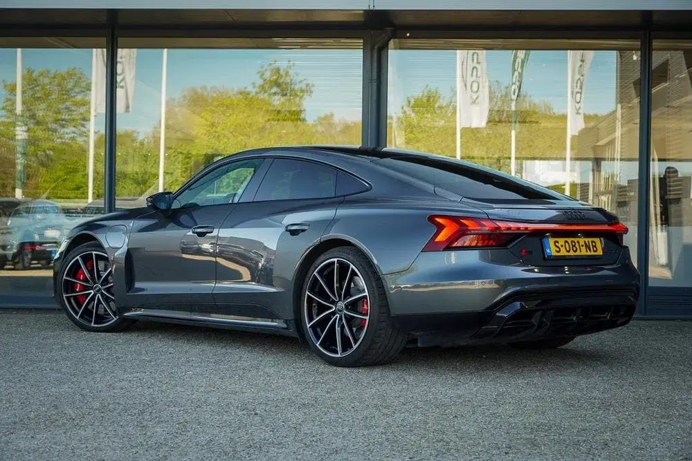 Audi e-tron GT RS 93 kWh 600 PK uit 2023, foto 14