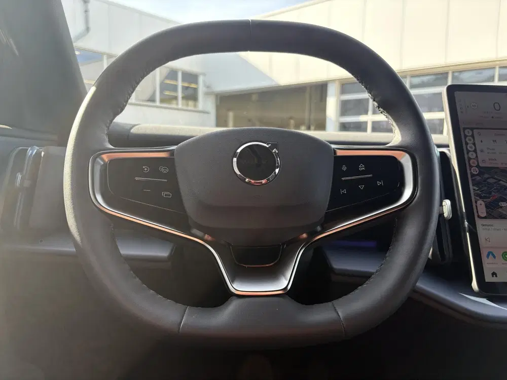 Volvo EX30 Single Motor Extended Range Plus 69 kWh uit 2024, foto 11
