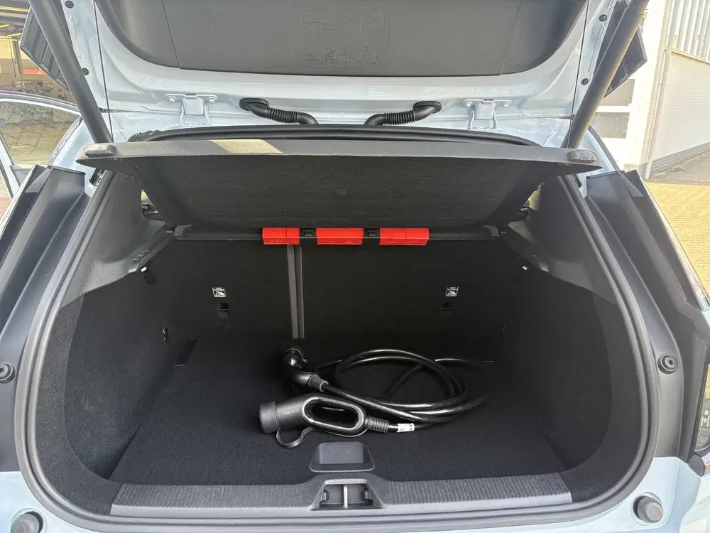 Volvo EX30 Single Motor Extended Range Plus 69 kWh uit 2024, foto 7