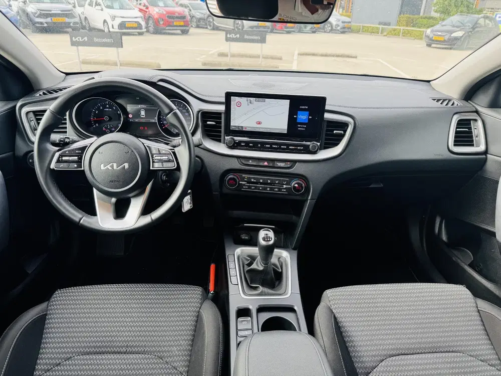 Kia Ceed 1.5 T-GDi DynamicLine Trekhaak Afneemba uit 2024, foto 6
