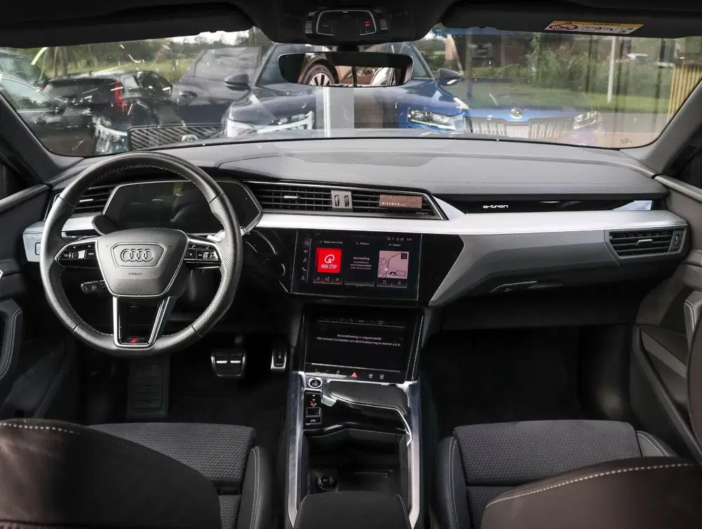 Audi Q8 e-tron 55 quattro S Edition 115 kWh 23 Inch uit 2023, foto 2