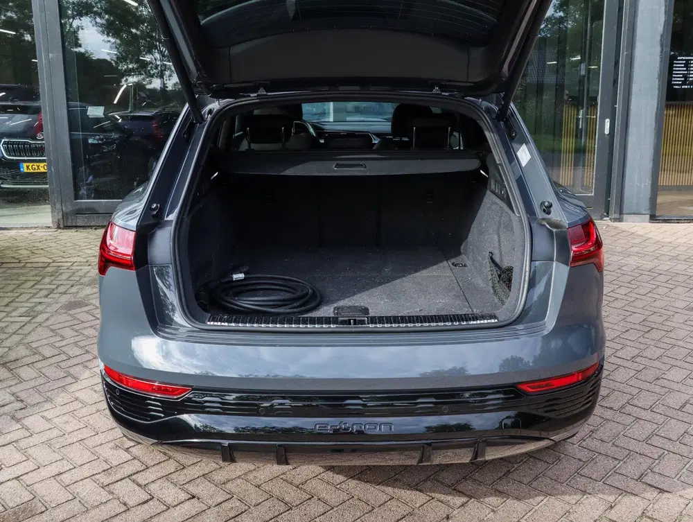 Audi Q8 e-tron 55 quattro S Edition 115 kWh 23 Inch uit 2023, foto 7