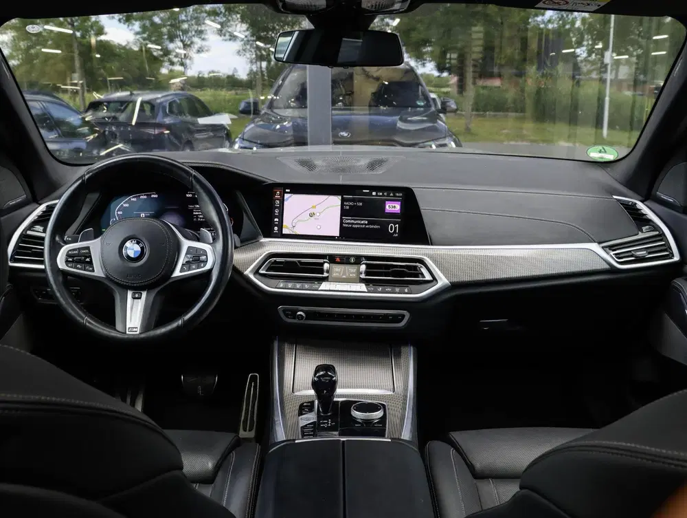 BMW X5 M50i 530pk uit 2021, foto 2