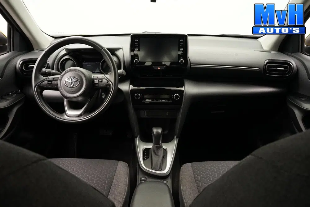Toyota Yaris Cross 1.5 Hybrid business uit 2023, foto 2