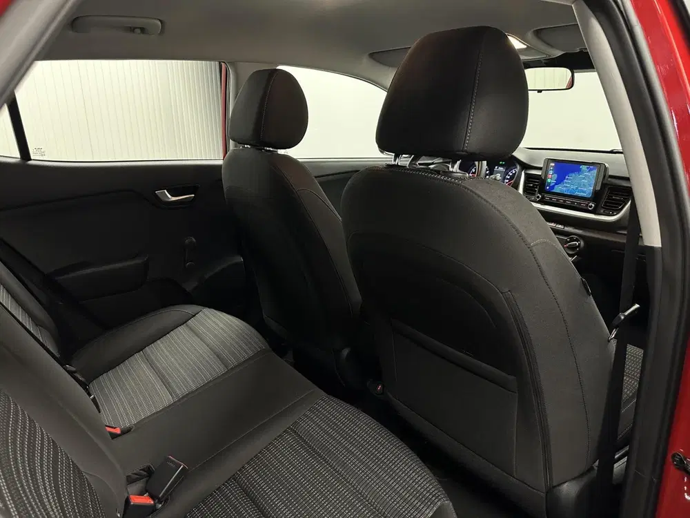 Kia Stonic 1.0 T-GDi MHEV DynamicLine CAMERA CARPLAY uit 2021, foto 14