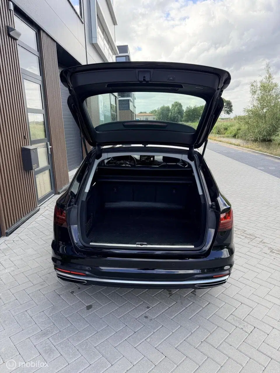 Audi A4 35 TFSI Launch S EDITION NAP uit 2019, foto 10