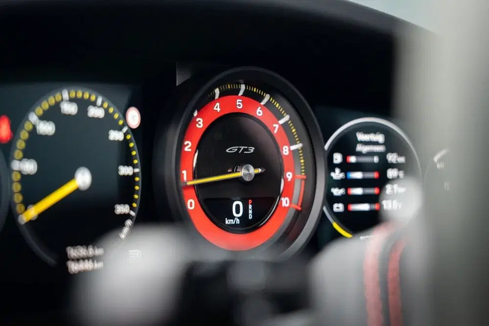 Porsche 911 4.0 GT3 992 uit 2021, foto 14