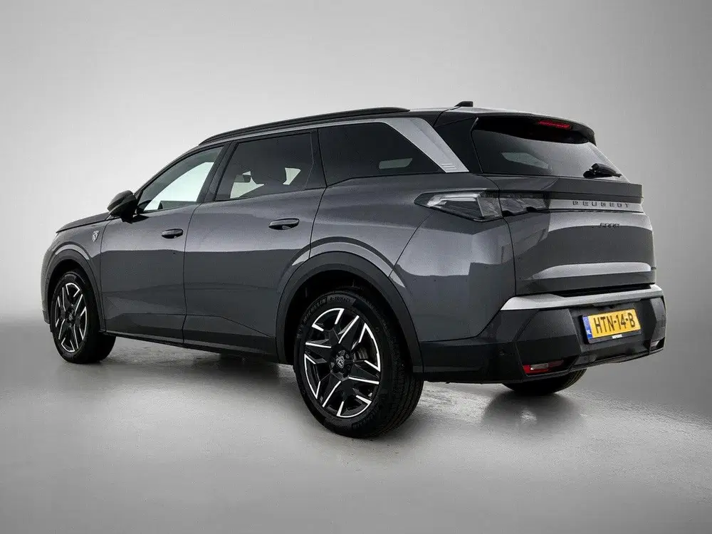 Peugeot 5008 GT 145pk Hybrid Automaat uit 2025, foto 3