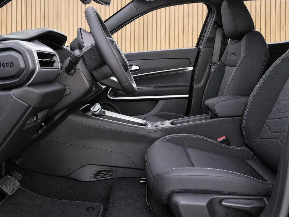 Jeep Avenger Summit 54 kWh VOORRAAD KORTING (bj 2026) uit 2026, foto 11
