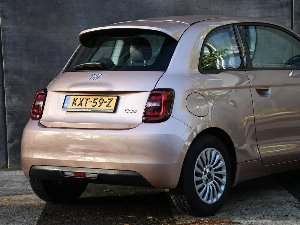 Fiat 500e Urban 42 kWh 118pk Automaat DAB uit 2023, foto 6