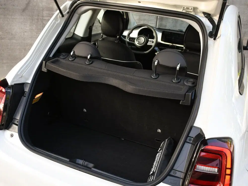 Fiat 500e Urban 42 kWh 118pk Automaat DAB uit 2023, foto 12