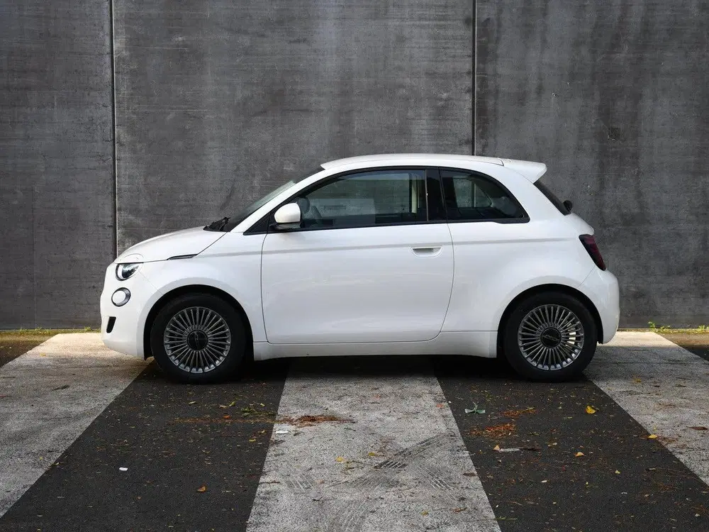 Fiat 500e Urban 42 kWh 118pk Automaat DAB uit 2023, foto 3