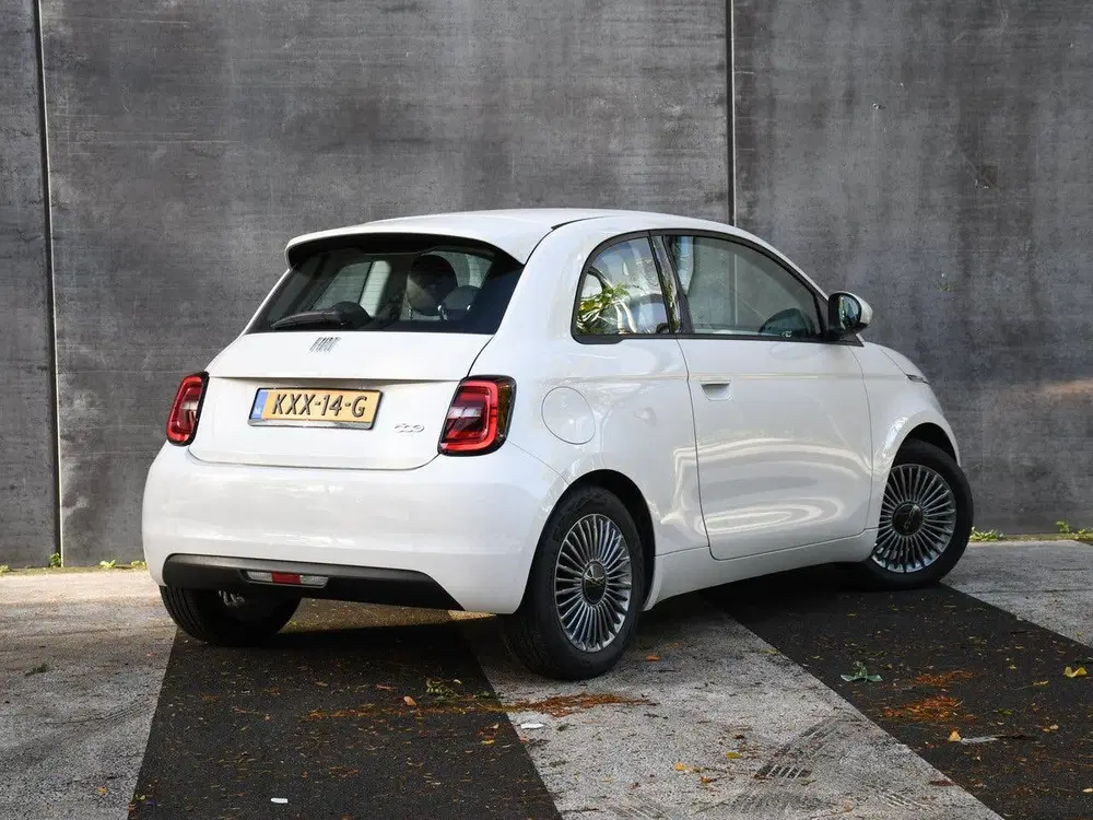 Fiat 500e Urban 42 kWh 118pk Automaat DAB uit 2023, foto 5