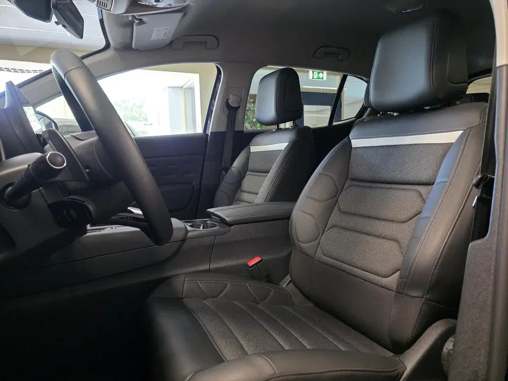 Citroën C5 Aircross Plus 1.2 Hybrid 145pk e-DSC6 uit 2025, foto 11