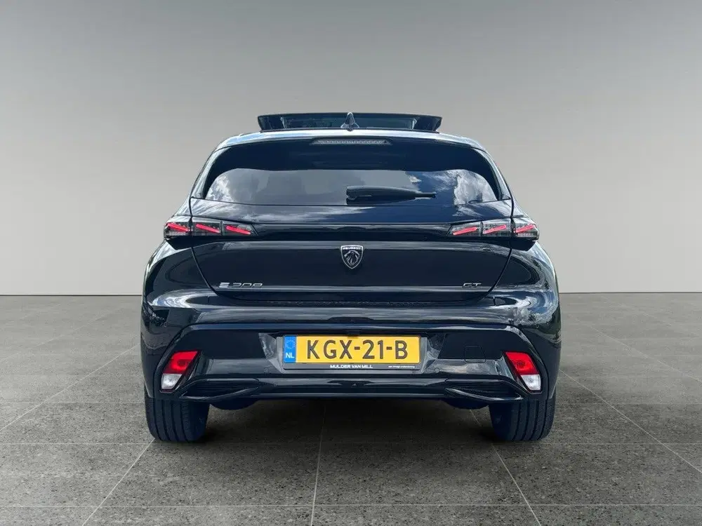 Peugeot 308 GT EV 58kWh 156pk uit 2026, foto 4